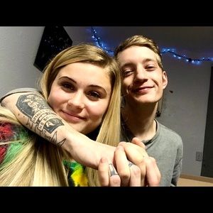 Meet your Posher, Hailey